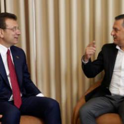 Delegelere '&ouml;zel' kampanya: Bir oy verene bir ev vermişler