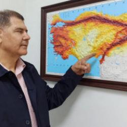 Deprem uzmanı &Ouml;ver a&ccedil;ıkladı: 7 ve &uuml;zeri b&uuml;y&uuml;kl&uuml;kte bir deprem beklentisi doğru değil