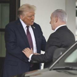 Eski destek&ccedil;isinden Trump'a sert eleştiri: 'Bu adam Netanyahu'nun k&ouml;lesi'