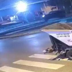 Gece yarısı korkun&ccedil; kaza: Motosiklet pikaba &ccedil;arptı, 2 kişi ağır yaralı