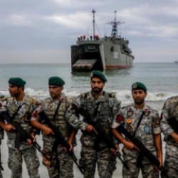 İran H&uuml;rm&uuml;z'de sınır &ccedil;izdi: Tahran'dan haritalı mesaj