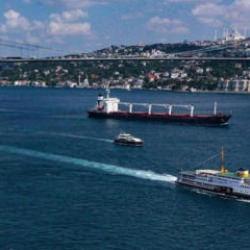 İstanbul Boğazı'ndan &uuml;&ccedil; ayda 9 bin 195 gemi ge&ccedil;ti