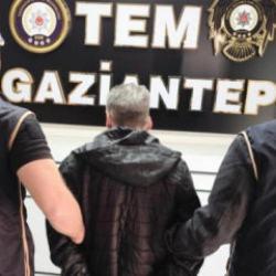 Kırmızı b&uuml;ltenle aranan 2 DEAŞ &uuml;yesi Gaziantep'te yakalandı