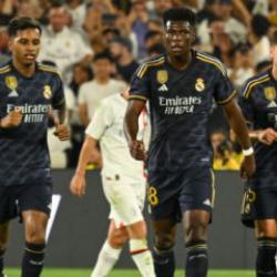 Real Madrid'de Arda G&uuml;ler'in takım arkadaşları kavga etti! Yıldız isim hastanelik oldu