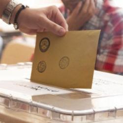 Son se&ccedil;imi bilen şirketten yeni anket: İşte partilerin oy oranları