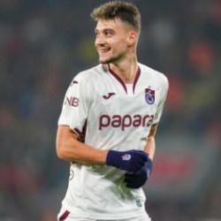 S&uuml;renin bitmesine saatler kaldı! Son d&uuml;d&uuml;k &ccedil;alar &ccedil;almaz transfer g&ouml;r&uuml;şmesi yapılacak