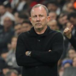 'Taraftar isterse giderim' demişti! Dolmabah&ccedil;e'de trib&uuml;nler tek ses y&uuml;kseldi