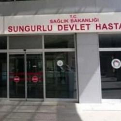 Yurtta kalan 77 &ouml;ğrenci, gıda zehirlenmesi ş&uuml;phesiyle hastanede tedaviye alındı