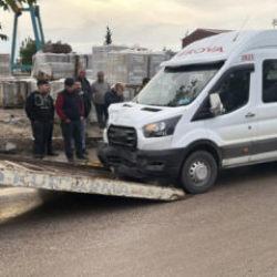 Erbaa'da iki servis minib&uuml;s&uuml; &ccedil;arpıştı: 10 yaralı