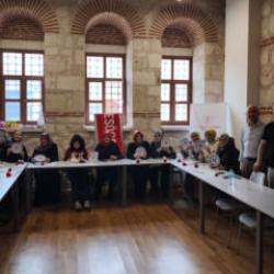 ES&Ouml;NDER'in '&Ccedil;ini ve Ebru At&ouml;lyesi'ne yoğun katılım 