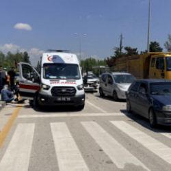 Ankara'da 3 ara&ccedil;lık zincirleme kaza!
