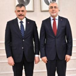 Bakan &Ccedil;ift&ccedil;i, Bakan Işıkhan'ı ziyaret etti