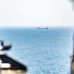 CENTCOM&rsquo;dan H&uuml;rm&uuml;z a&ccedil;ıklaması: Ticari gemilere yakın g&ouml;zetim