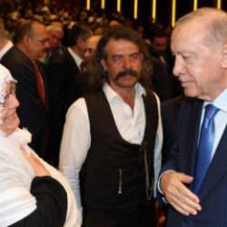 Cumhurbaşkanı Erdoğan kadın &ccedil;ift&ccedil;ilerle bir araya geldi