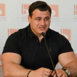 D&uuml;nya Şampiyonu Rıza Kayaalp, Bilecik'te &ouml;ğrencilerle buluştu