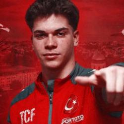 Milli sporcudan Bulgaristan'da altın madalya!