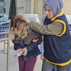 Ev sahibi olma vaadiyle vatandaşları dolandıran &ccedil;ift yakalandı