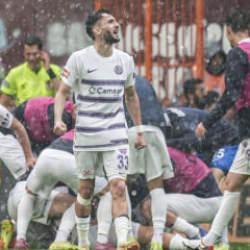 Finalde ikinci yarıda geri d&ouml;nd&uuml;ler! 2. Lig'e y&uuml;kselen takım belli oldu
