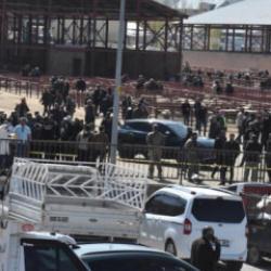 Hayvan pazarında silahlı kavga; 1 &ouml;l&uuml;, 13 yaralı