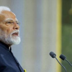 Modi'den halkına şok &ccedil;ağrı: Altın almayın, evden &ccedil;alışın