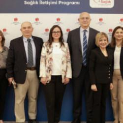 Sabri &Uuml;lker Vakfı&rsquo;ndan sağlık okuryazarlığını g&uuml;&ccedil;lendiren eğitim programı