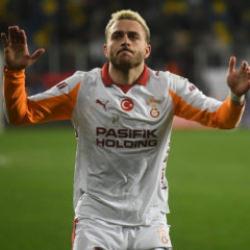 Sezon başında transfer krizi yaşanmıştı! Barış Alper 'Şunu &ouml;ğrendim' diyerek a&ccedil;ıkladı
