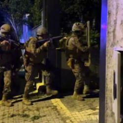 Son Dakika: İstanbul'da su&ccedil; &ouml;rg&uuml;t&uuml;ne nefes kesen operasyon! 16 ş&uuml;pheli yakalandı