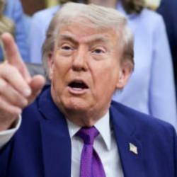Trump &Ccedil;in ziyareti &ouml;ncesinde işareti verdi: Yardım istiyorlar, g&ouml;r&uuml;şeceğiz!
