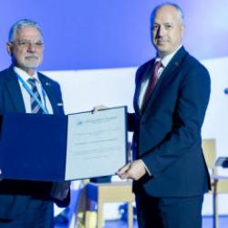 YTB'nin insani diplomasi vizyonuna uluslararası &ouml;d&uuml;l