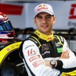 Z&uuml;ber&rsquo;den milli yarış pilotu Ayhancan G&uuml;ven&rsquo;e sponsorluk desteği