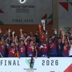 Finalde tarihe ge&ccedil;en s&uuml;rpriz! 2. Lig ekibi Avrupa devinin elinden kupayı aldı