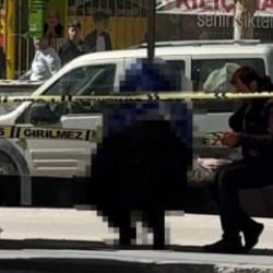 Elazığ'da ekmek almaya &ccedil;ıktı, durakta otururken can verdi