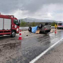Antalya'da otomobil, takla attı; evli &ccedil;ift &ouml;ld&uuml;, 2 yaralı