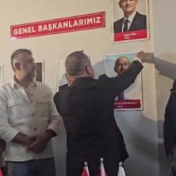 Arınma &ccedil;ağrısı yapan Kılı&ccedil;daroğlu&rsquo;na CHP&rsquo;den ambargo: Fotoğrafını duvardan indirdiler!