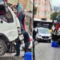Bah&ccedil;elievler'de şaha kalkan kamyoneti indirmek i&ccedil;in &uuml;zerinde zıpladılar