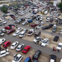 Bayram &ouml;ncesi Bursa oto pazarında yoğunluk