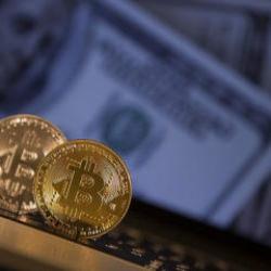 Bitcoin&rsquo;de kritik eşik yeniden g&uuml;ndemde: Piyasalar Fed korkusuyla frene mi basıyor?