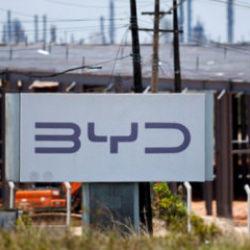 BYD sarsıldı: 97 bin aracını acilen geri &ccedil;ağırıyor