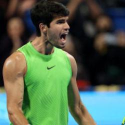 Carlos Alcaraz Wimbledon'dan &ccedil;ekildi