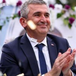 CHP'li Ak&ccedil;akoca Belediye Başkanı Fikret Albayrak tutuklandı