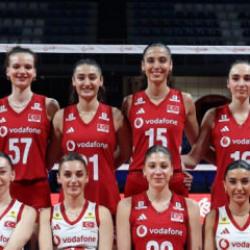 Filenin Sultanları Polonya'yı devirdi