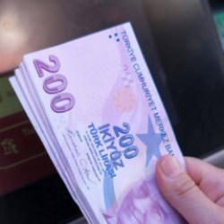 Kamu iş&ccedil;ilerine ek &ouml;demenin ilk yarısı yarın yapılacak