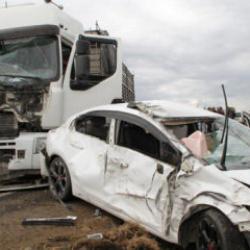 Kula'da zincirleme trafik kazası: 8 yaralı, 1 g&ouml;zaltı