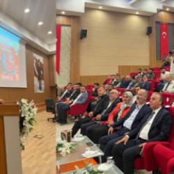 Necip Fazıl&rsquo;ın gen&ccedil;lik tasavvuru Kayseri &Uuml;niversitesi&rsquo;nde konuşuldu