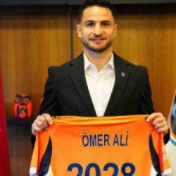 Başakşehir'de ilk imza! Kaptanla s&ouml;zleşme imzalandı