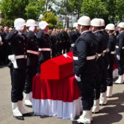 Tekirdağ şehitlerine acı veda: Babasını g&ouml;zyaşları i&ccedil;inde uğurladı