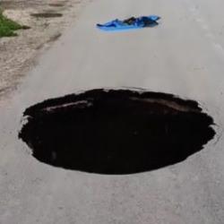 Tokat'ta sağanak nedeniyle yol &ccedil;&ouml;kt&uuml;