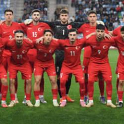 &Uuml;mit Milli Takım'ın aday kadrosu a&ccedil;ıklandı