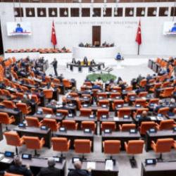 Vergi d&uuml;zenlemelerini de i&ccedil;eren teklif TBMM'de kabul edildi