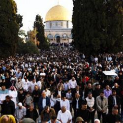 140 bin kişi Mescid-i Aksa'da bayram namazı kıldı